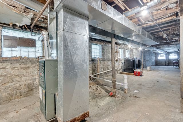 1817 S Harding Avenue, Chicago, IL 60623