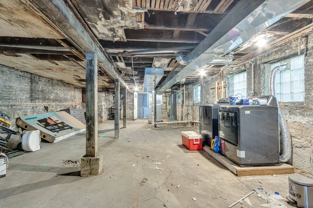 1817 S Harding Avenue, Chicago, IL 60623