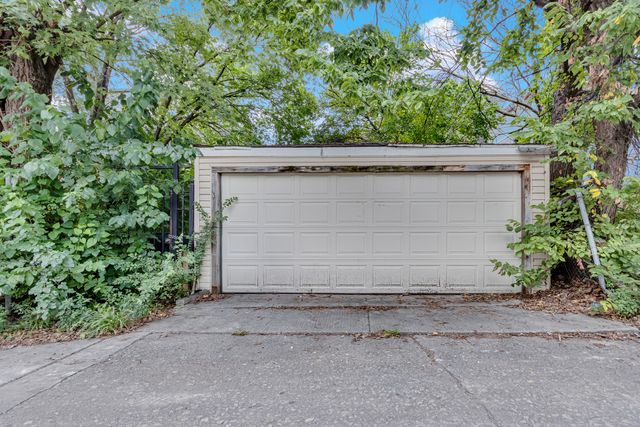 1817 S Harding Avenue, Chicago, IL 60623