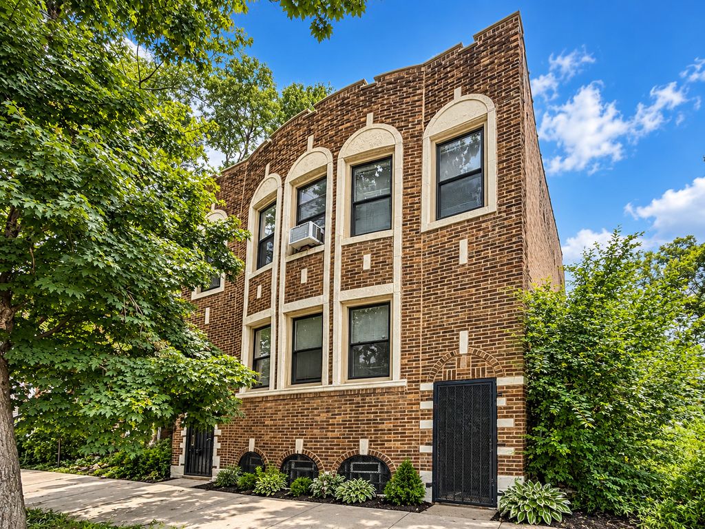 1817 S Harding Avenue, Chicago, IL 60623