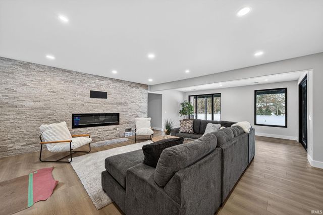 14766 Saleem Court, Granger, IN 46530