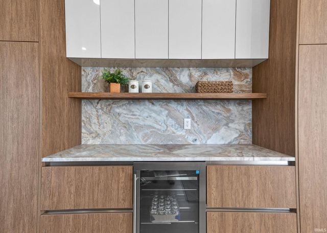 14766 Saleem Court, Granger, IN 46530