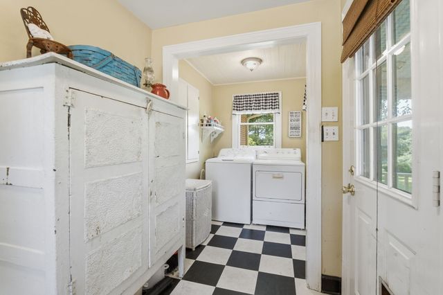 445 Carters Creek Pike, Columbia, TN 38401
