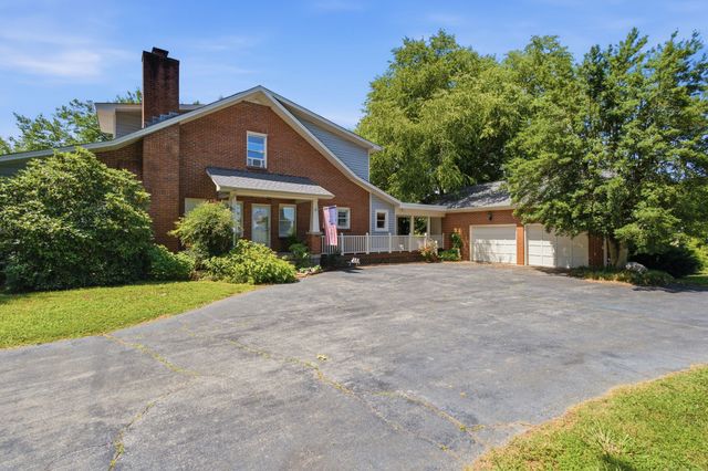 445 Carters Creek Pike, Columbia, TN 38401
