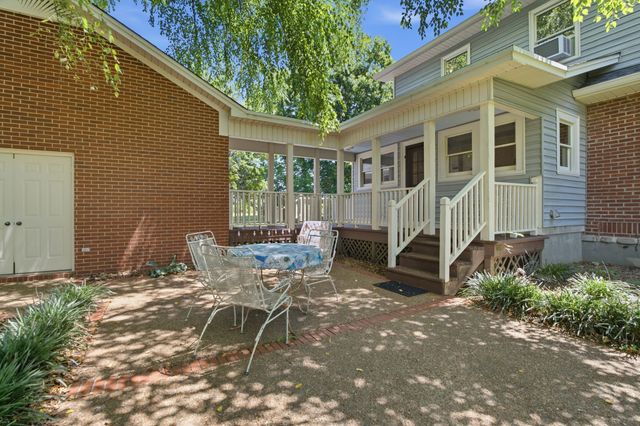 445 Carters Creek Pike, Columbia, TN 38401