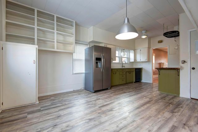 541 E Loren Street, Springfield, MO 65807