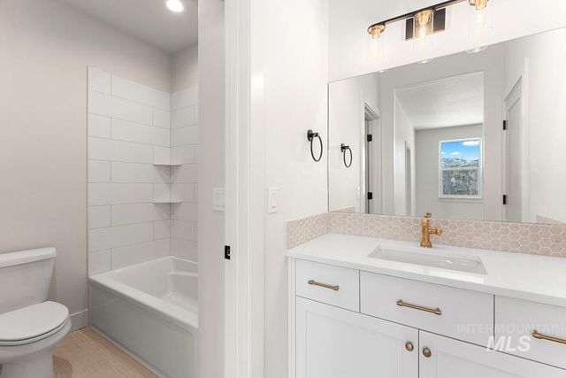 14696 N Goldfinch Ave, Boise, ID 83714