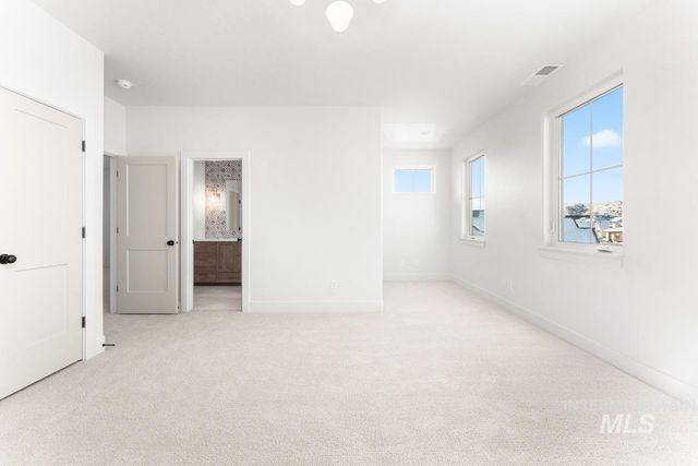 14696 N Goldfinch Ave, Boise, ID 83714