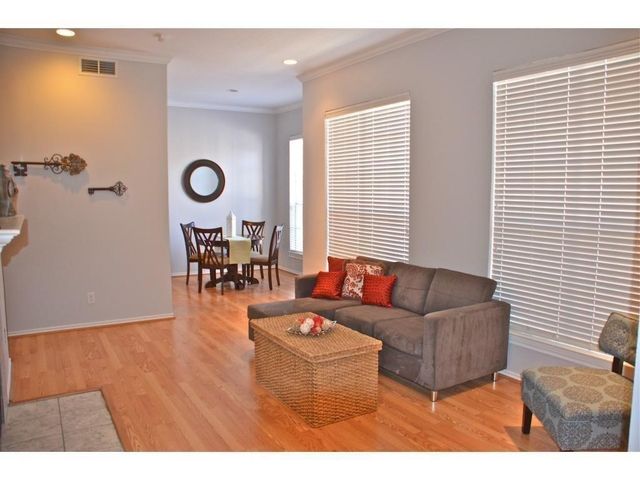 3311 Blackburn Street 220, Dallas, TX 75204