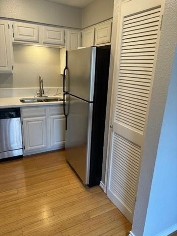 3311 Blackburn Street 220, Dallas, TX 75204