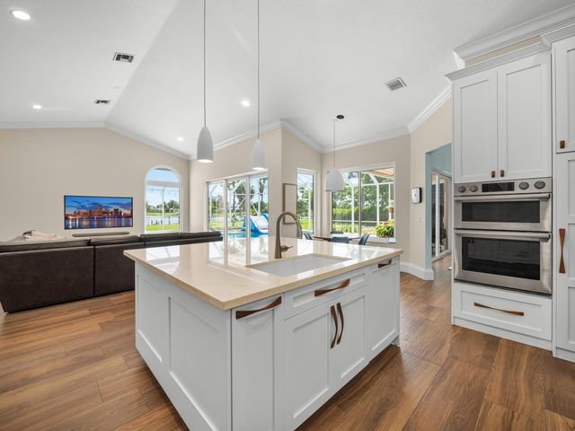 9676 Eagle Point Lane, Lake Worth, FL 33467