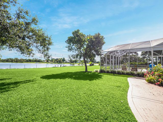9676 Eagle Point Lane, Lake Worth, FL 33467