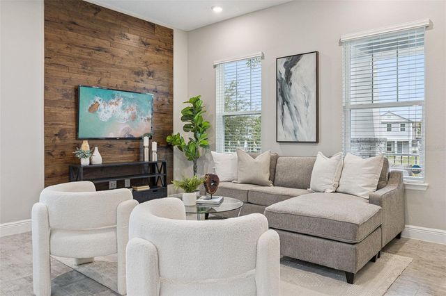 2029 WHITE FEATHER LOOP, Oakland, FL 34787