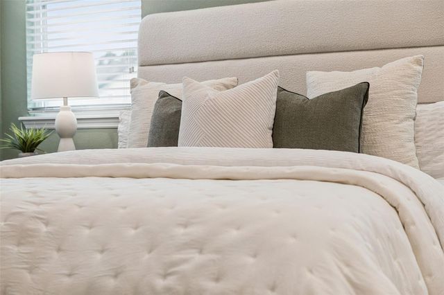 2029 WHITE FEATHER LOOP, Oakland, FL 34787