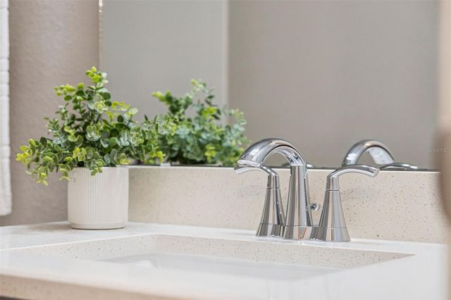 2029 WHITE FEATHER LOOP, Oakland, FL 34787