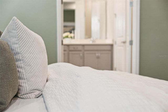 2029 WHITE FEATHER LOOP, Oakland, FL 34787