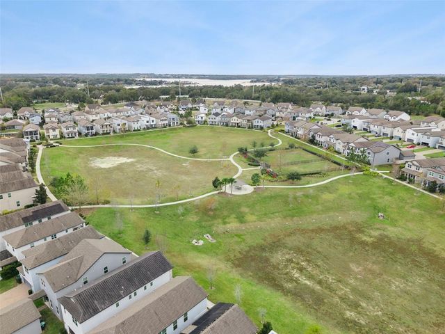 2029 WHITE FEATHER LOOP, Oakland, FL 34787