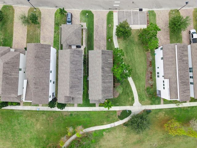 2029 WHITE FEATHER LOOP, Oakland, FL 34787