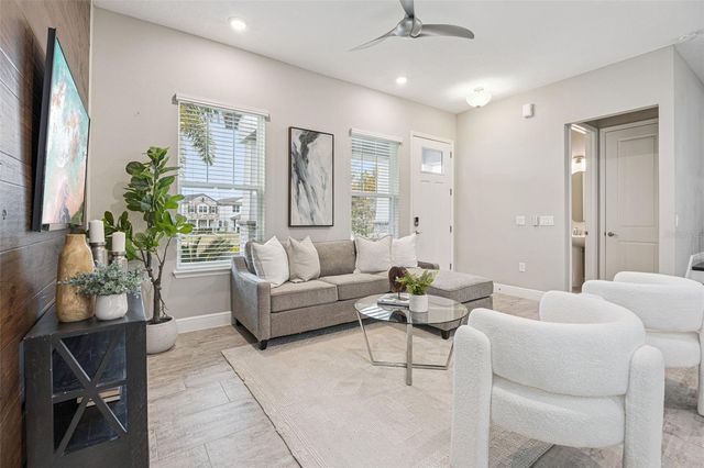 2029 WHITE FEATHER LOOP, Oakland, FL 34787