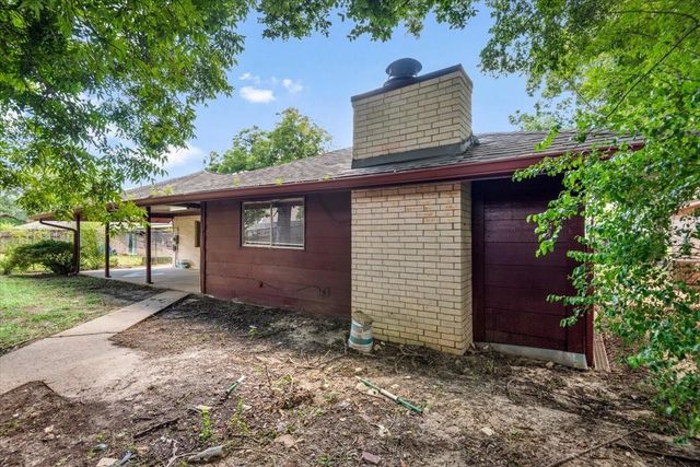 8630 Valley South Drive, Houston, TX 77078