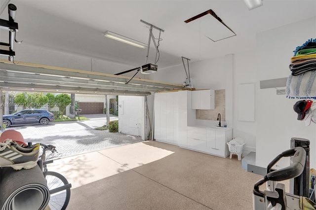 1529 Shoreline Way 1529, Hollywood, FL 33019