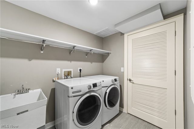 2044 Random Road 101, Cleveland, OH 44106