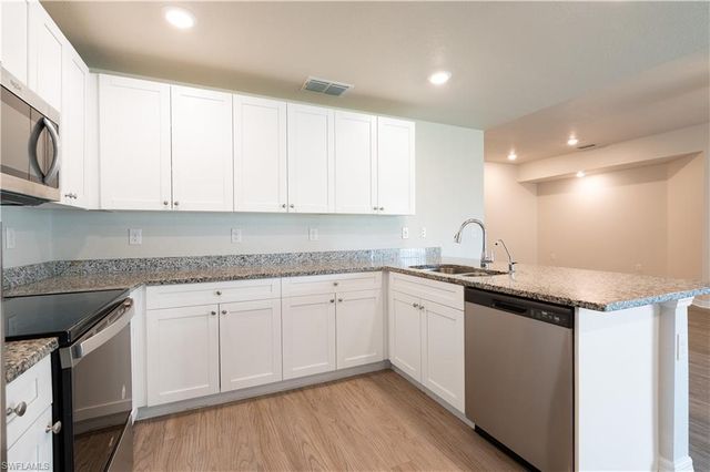 2909 NW 27th ST, Cape Coral, FL 33993