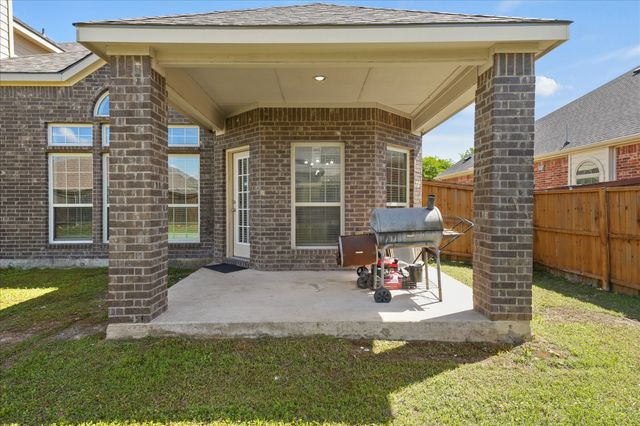 2824 Pino, Grand Prairie, TX 75054