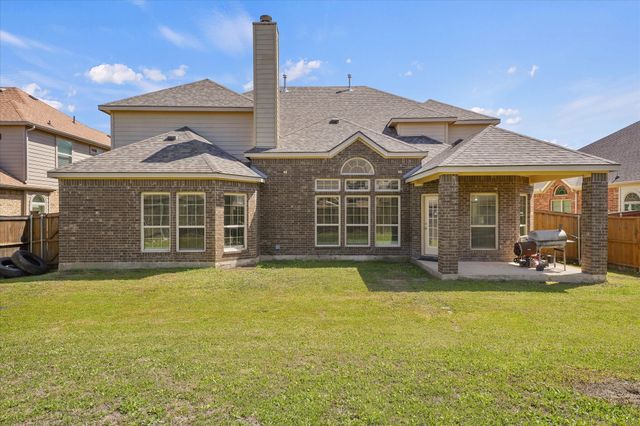 2824 Pino, Grand Prairie, TX 75054