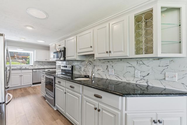 15038 CATALINA Terrace, Council Bluffs, IA 51503