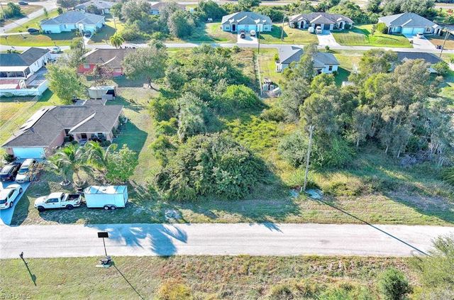 394 Palencia AVE, Lehigh Acres, FL 33974