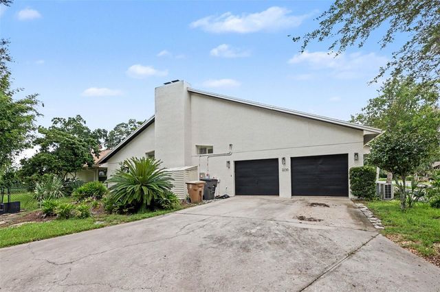 2256 SE MILL CREEK CIRCLE, Ocala, FL 34471