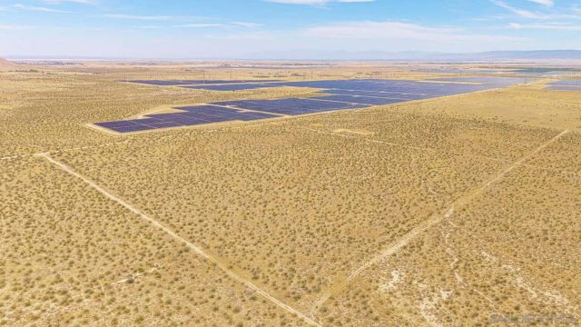0 112th ST West 2, Rosamond, CA 93560