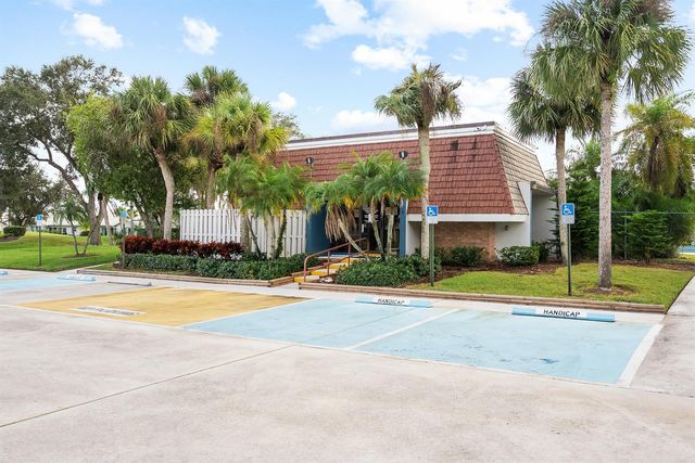 3184 SW Sunset Trace Circle, Palm City, FL 34990