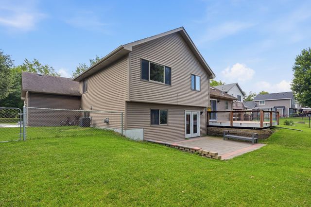 535 Hawthorn Road, Lino Lakes, MN 55014