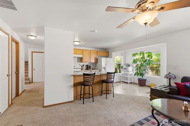 203 3rd Street NE, Yelm, WA 98597