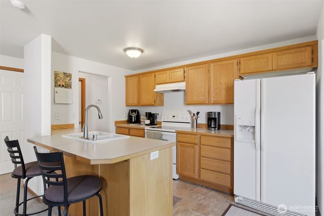 203 3rd Street NE, Yelm, WA 98597