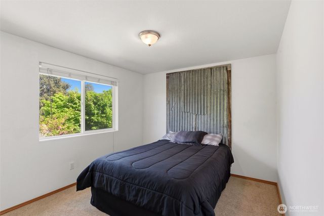203 3rd Street NE, Yelm, WA 98597