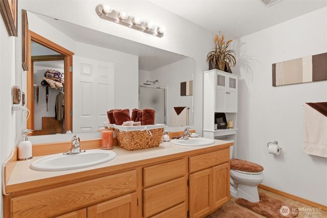 203 3rd Street NE, Yelm, WA 98597