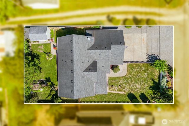 203 3rd Street NE, Yelm, WA 98597
