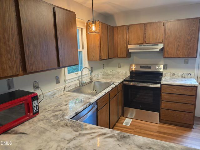 1102 E Franklin Street A, Chapel Hill, NC 27514