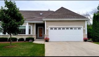 2488 Stoney LANE, Grafton, WI 53024