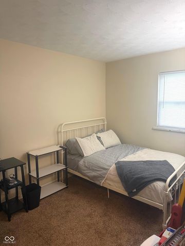 1713 Manor Drive, Lebanon, IN 46052