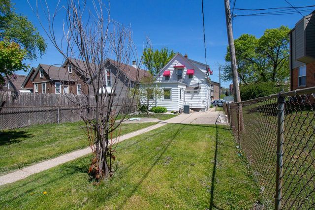 2729 14th STREET, Milwaukee, WI 53215