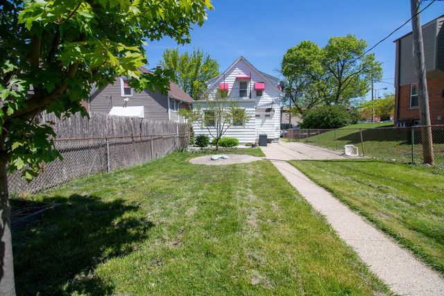 2729 14th STREET, Milwaukee, WI 53215