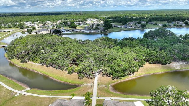 1919 CLUB CIRCLE, Lake Wales, FL 33854