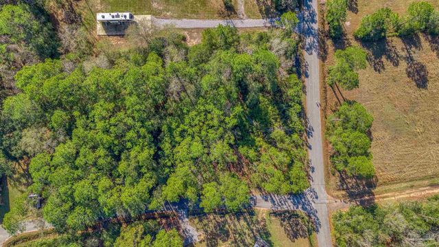 00 Petersen Pt Rd, Milton, FL 32583