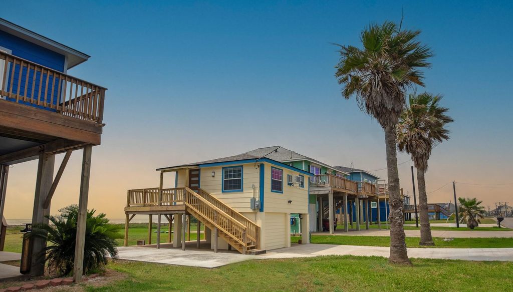1158 County Road 230, Sargent, TX 77414