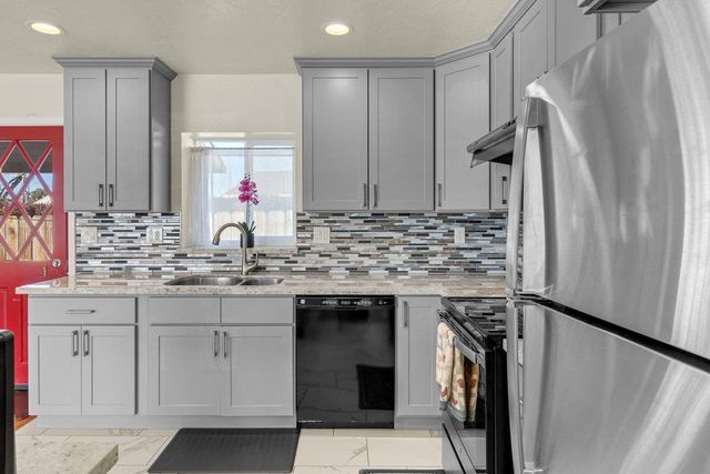 965 Portola Drive, Del Rey Oaks, CA 93940