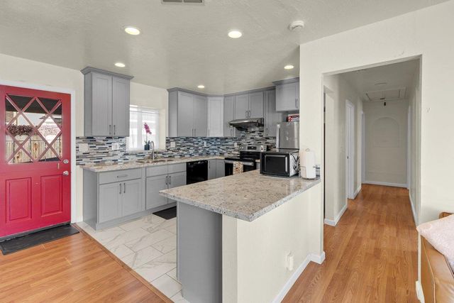 965 Portola Drive, Del Rey Oaks, CA 93940